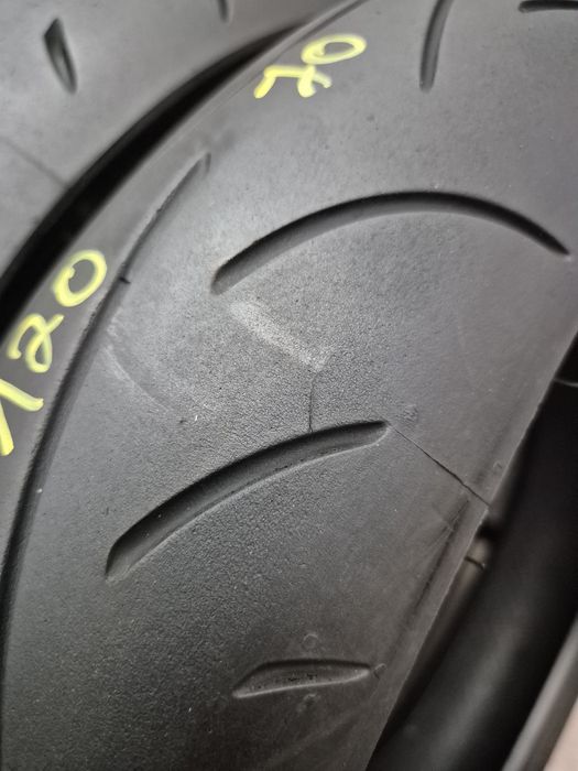 Set anvelope moto 120 70 17 cu 180 55 17 Dunlop d214 dot 2021