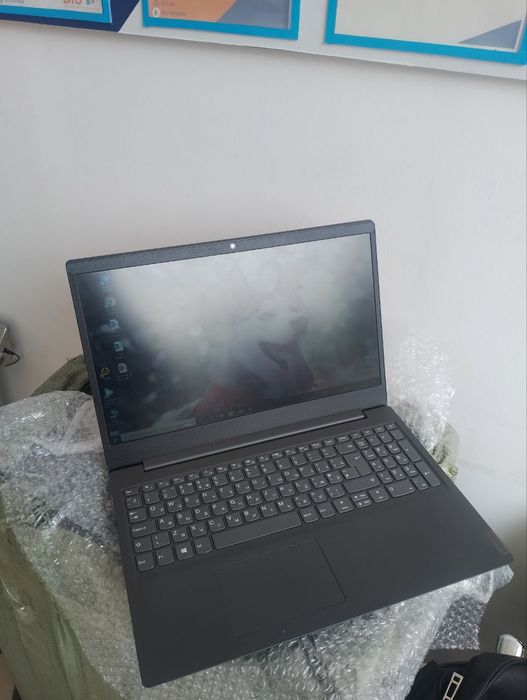 Noutbook lenevo V15
