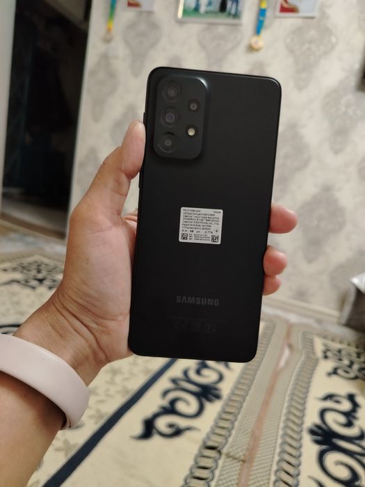 Продаётся телефон