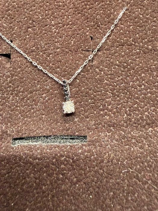 Pandant aur alb cu diamante