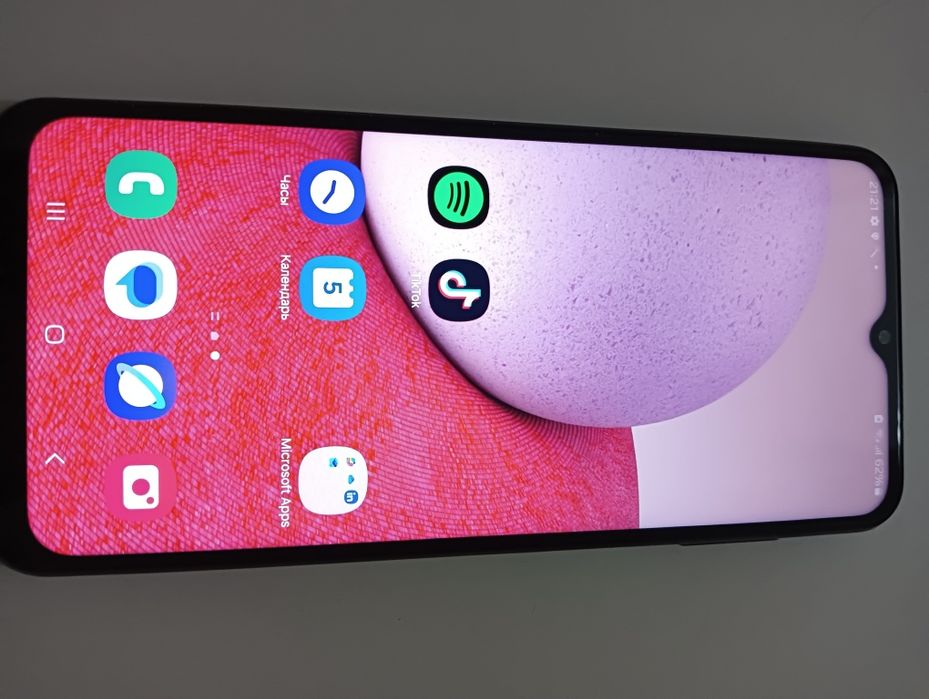 Продам Телефон  САМСУНГ  А 13..