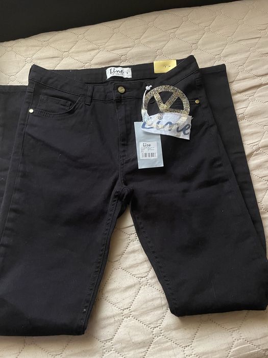 Нов дамски панталон размер S 98 процента  памук 2 процента  еластан