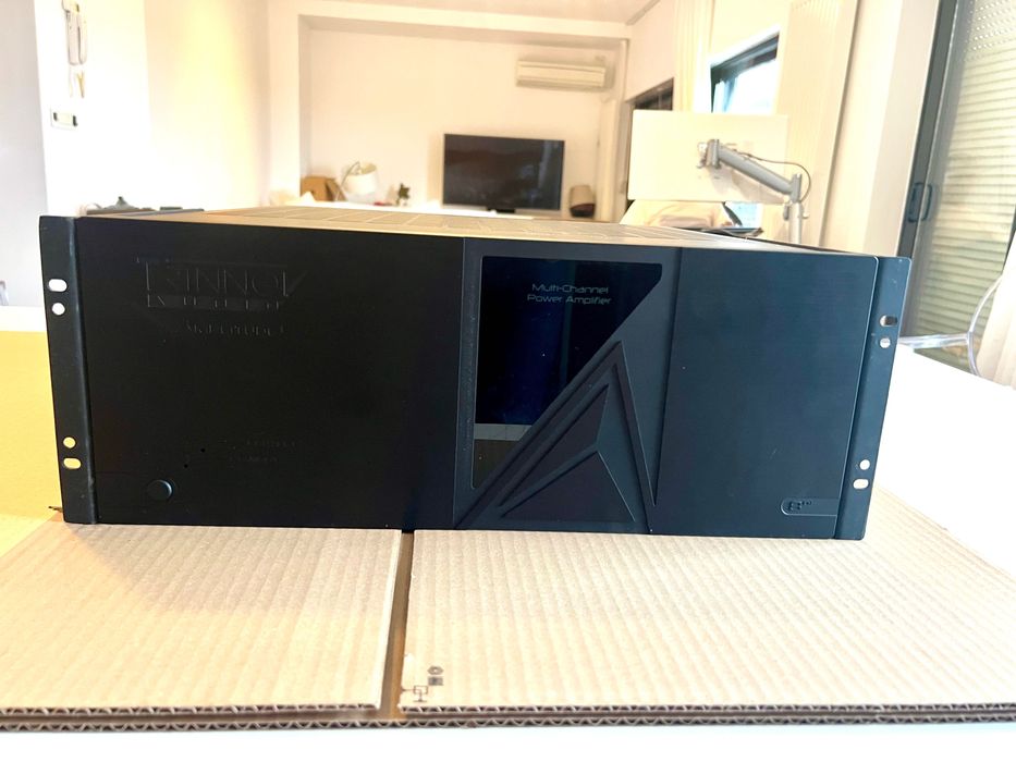 Aplificator audio Trinnov Amplitude 8