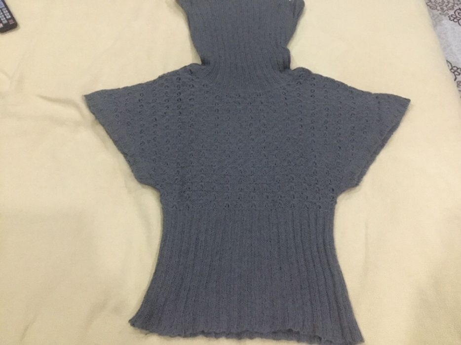 Кофточка женская теплая.Пятнистая женская кофточка