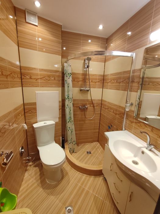 Продава се Тристаен апартамент в Пловдив, Кючук Париж - 75 кв.м за 1467 €/кв.м - Снимка #6