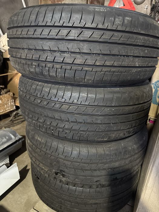 Продается новые шины якохама