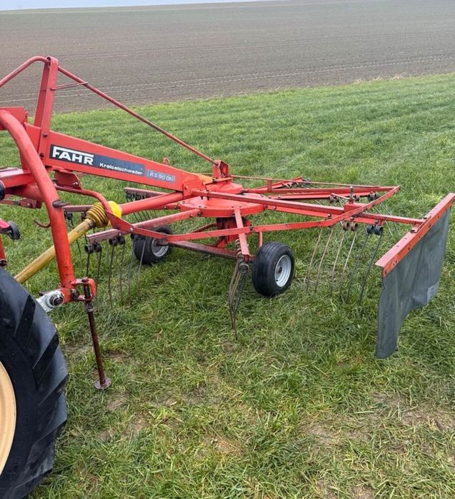 Greblă tip păianjen deutz-fahr ks 90 dn