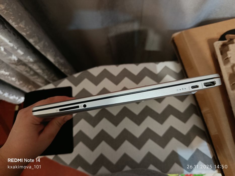 Срочно! Ноутбук HP 15S PREMIUM