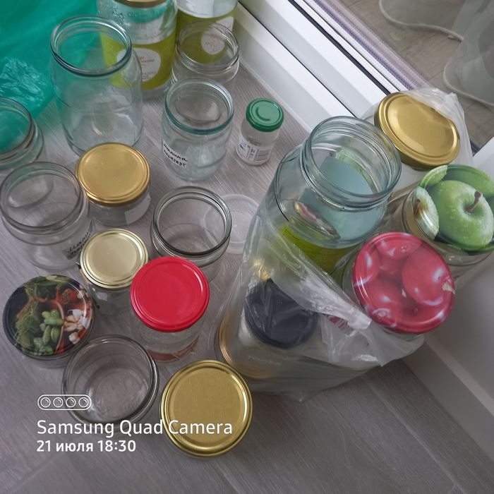 Отдам даром банки