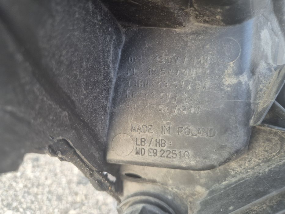 Ляв фар Toyota Corolla фарове Тойота Корола