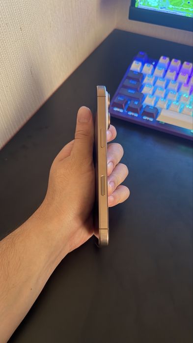 Iphone 16 pro desert