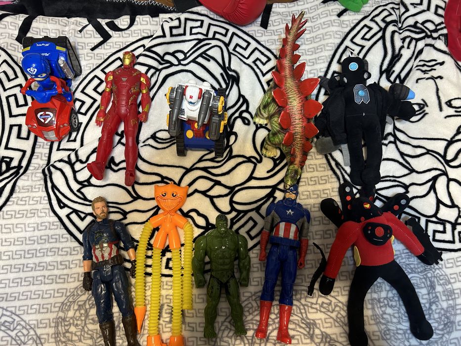 Продаю разные игрушки