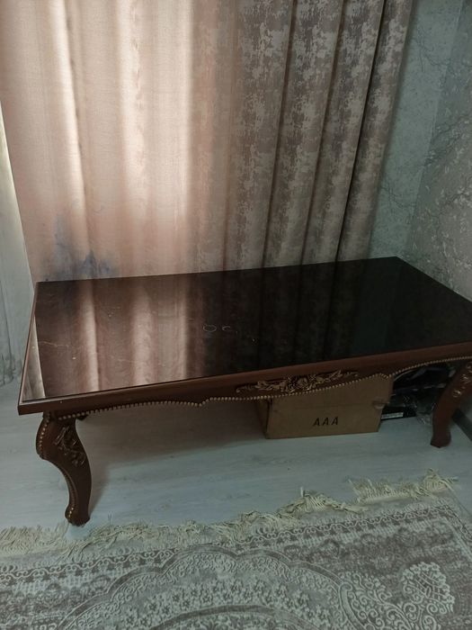 Стол для Гостиной.