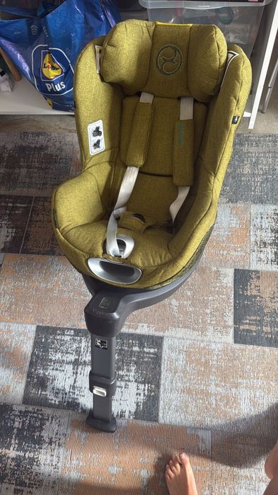 Scaun de masina cu isofix