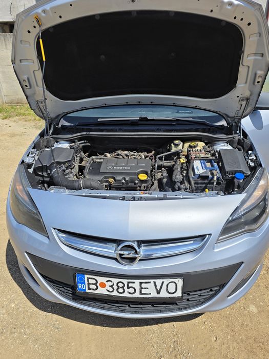 Vand Opel Astra J 2016 1.4 140 CP Turbo GPL prim proprietar
