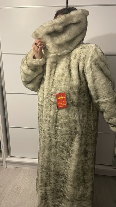 Haina blana artificiala lunga 4XL