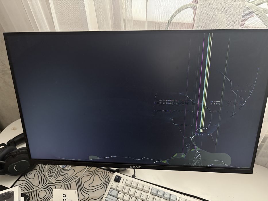 Монитор на запчасти