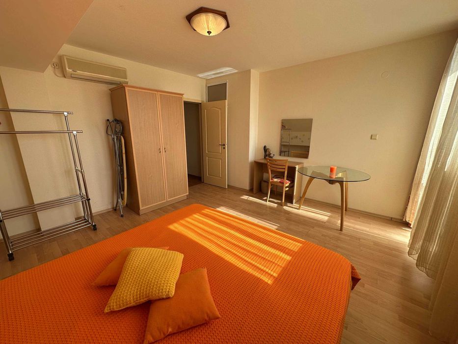 Продава се Тристаен апартамент в к.к. Слънчев бряг - 130 кв.м за 404 €/кв.м - Снимка #2