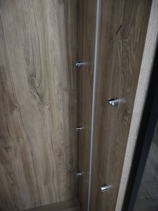 Продам срочно шкаф для интерьера