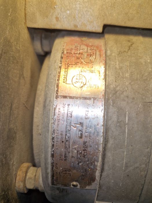 Продам наждак с диском