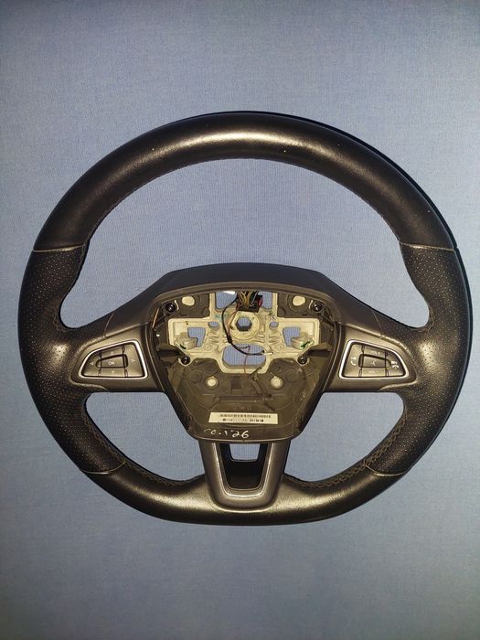 Volan ST focus mk3, Kuga mk2/C-max mk2..ca NOU.pe olx UNICAT!!!