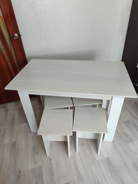 Стол стулья комплект новый