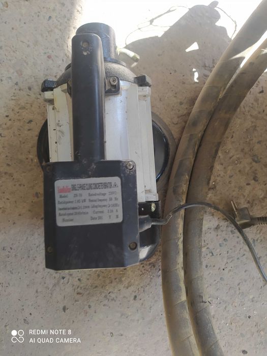 Продам вибромотор для утрамбовки цемента.