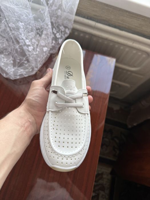 Обувь женская 39 размер