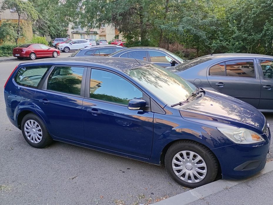 Vând Ford focus 2