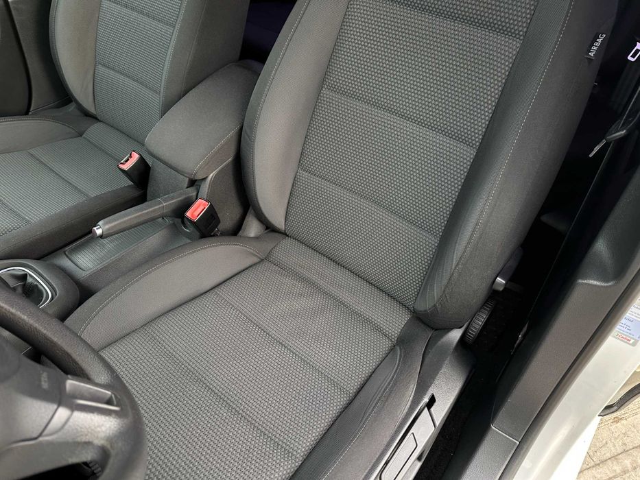 Volkswagen Golf VI, an 2009, 1.4 benzina MPI ,90 cp 132.000 KM Reali !