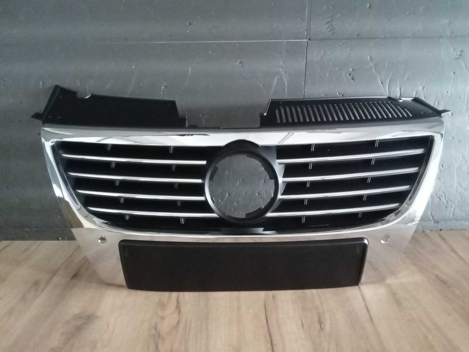 Grila radiator VW Passat B6 2005-2010 Berlina si Break