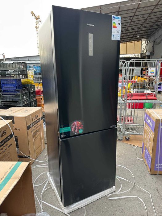 Холодильник Hisense RB645N4WFF 456 л Inverter No Frost