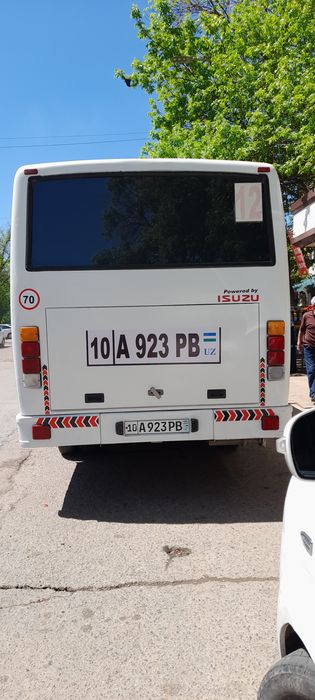 Продается Автобус исузи мп 21  2014 года Метан