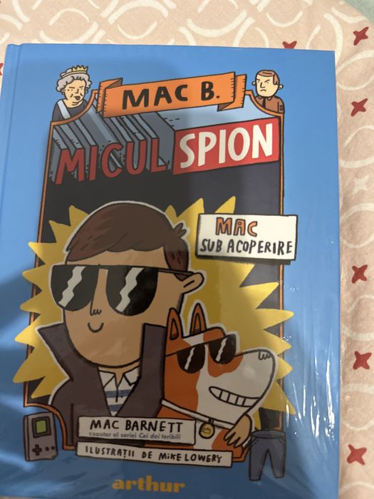 Carte: Micul spion Mac B sub acoperire