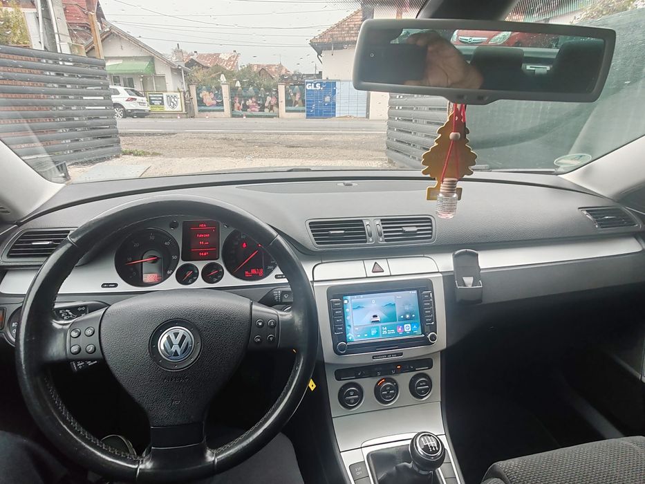 Vând VW Passat 2.0 Tdi BLUEMOTION
