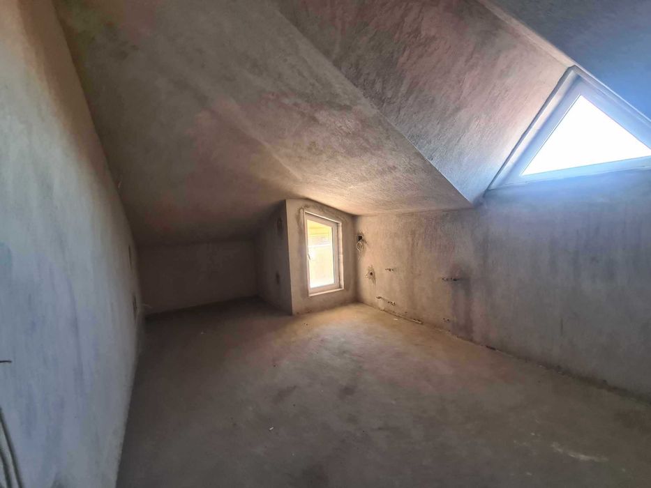 Продава се Тристаен апартамент в Хасково, Каменни - 146 кв.м за 385 €/кв.м - Снимка #5