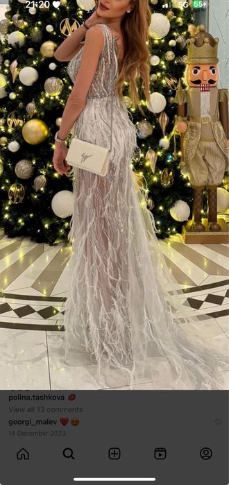 Уникална официална рокля с щраусови пера!