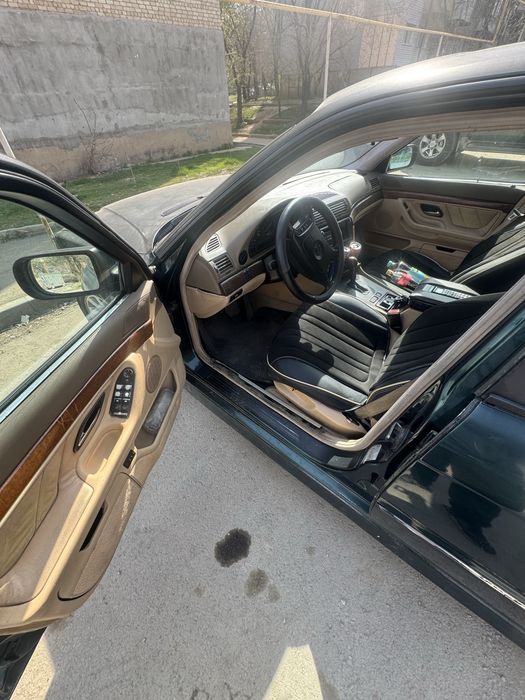 Бмв е 38 в средним состояние