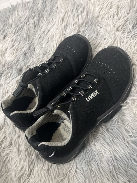 adidasii uvex ,pentru munca