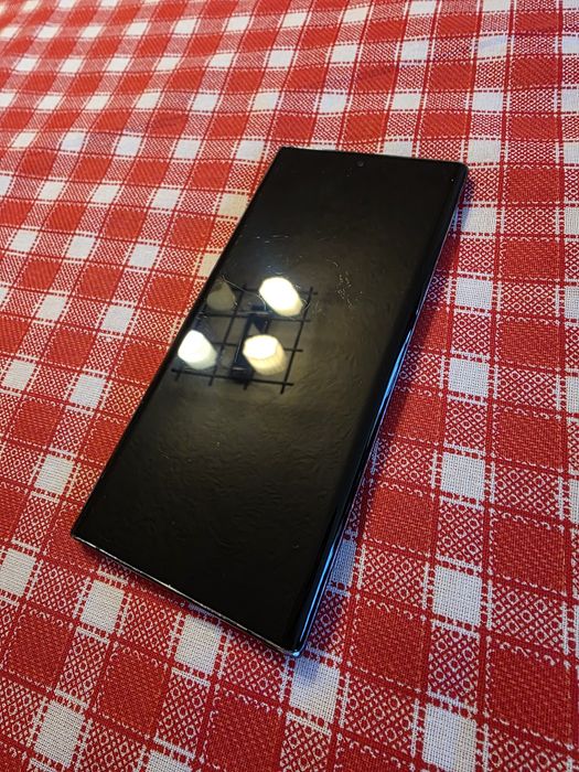 Vând samsung galaxy note 10+
