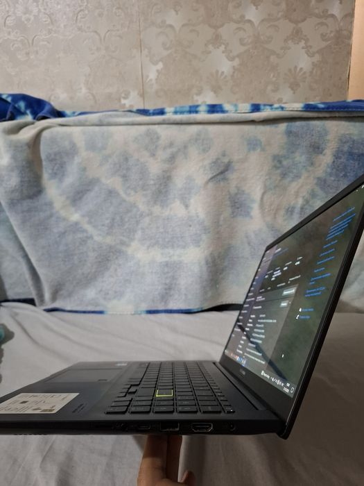 Продаётся ASUS Vivobook 15 OLED — мощь и стиль в одном корпусе!