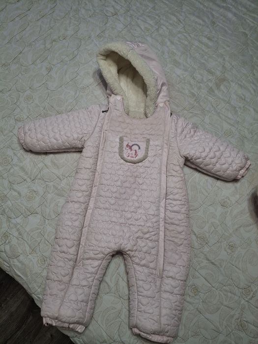 Продам детские комбинезоны