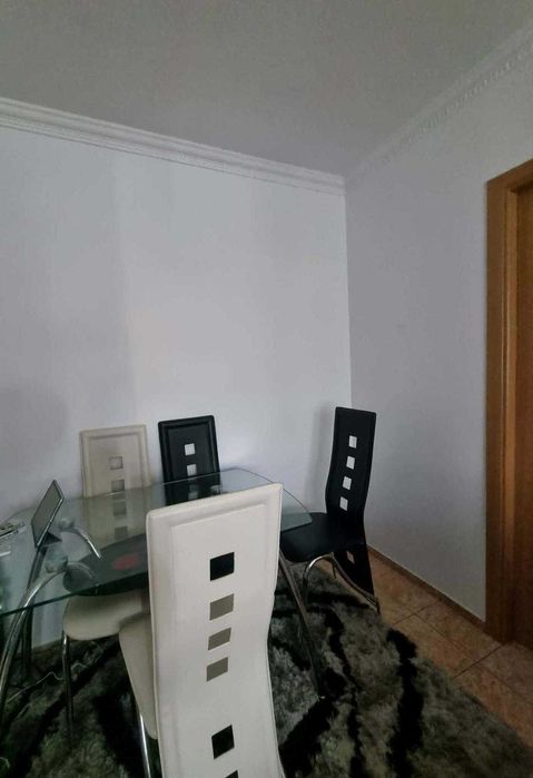 Apartament de vânzare cu 2 camere în Balș – complet mobilat, izolat, gata de mutare.