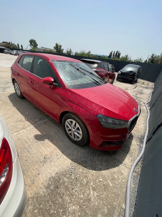 Dezmembrez Skoda Fabia 2021 Benzina 999cm cod DLA