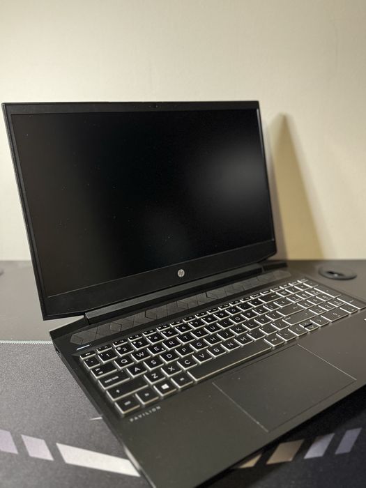 Laptop HP Pavilion Gaming 16 - i5, 16GB RAM, GTX 1650 Ti,512GB SSD