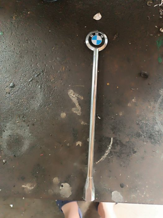 продам книгу и флакшток