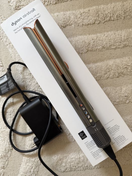 Уред за коса Dyson Airstrait HT01 Silver/Copper В гаранция!