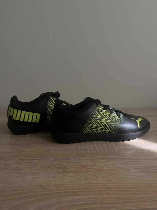 Детски футболни обувки Пума