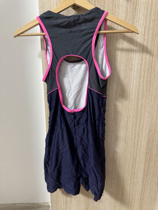 Тренировъчен цял бански за момиче