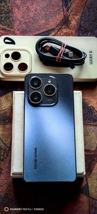 TECHNO SPARK 20 PRO-Още със лепенките по лайсните.8+8/256gb